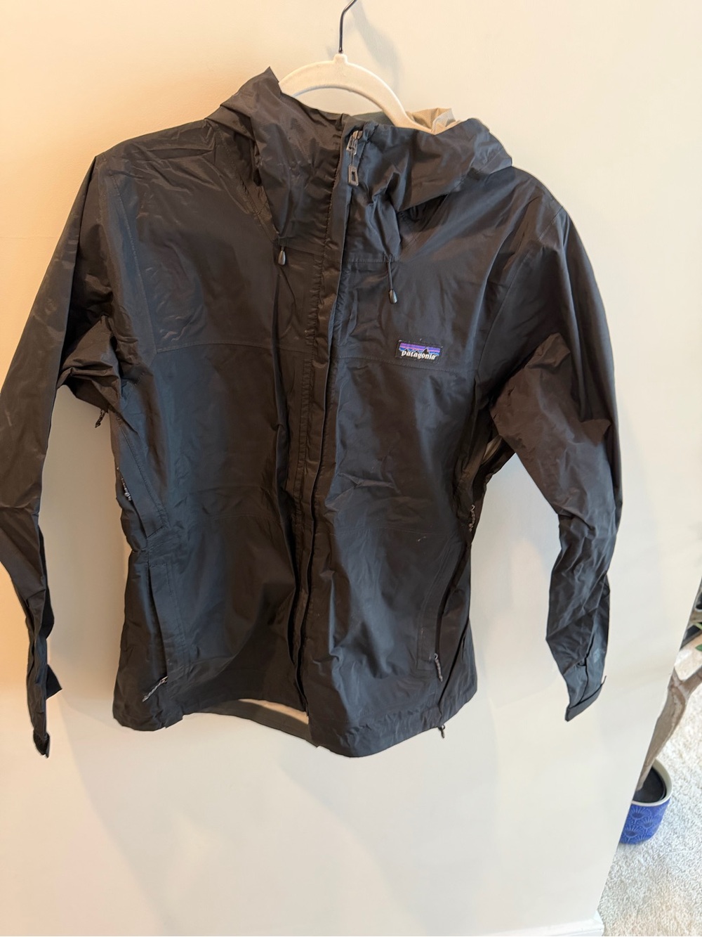 Patagonia Black Hooded Torrentshell Jacket Size M